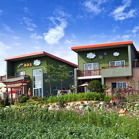 Terrace On The Cloud Villa Pyeongchang Bagian luar foto