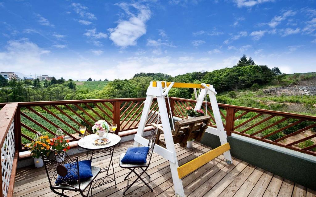 Terrace On The Cloud Villa Pyeongchang Bagian luar foto